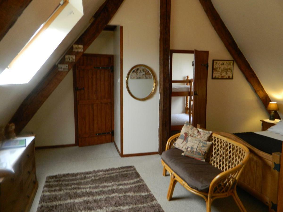B&B La Seliniere Champ-du-Boult ภายนอก รูปภาพ