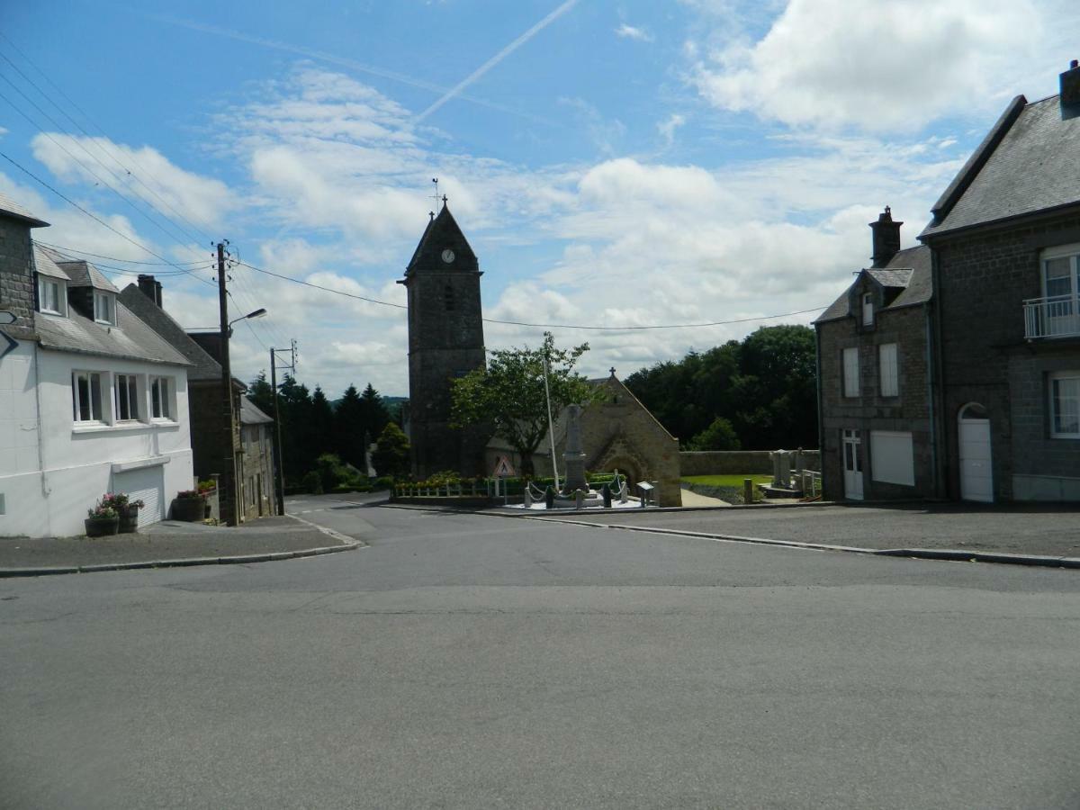 B&B La Seliniere Champ-du-Boult ภายนอก รูปภาพ