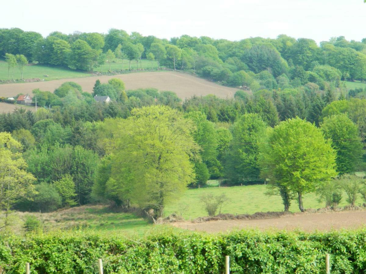 B&B La Seliniere Champ-du-Boult ภายนอก รูปภาพ