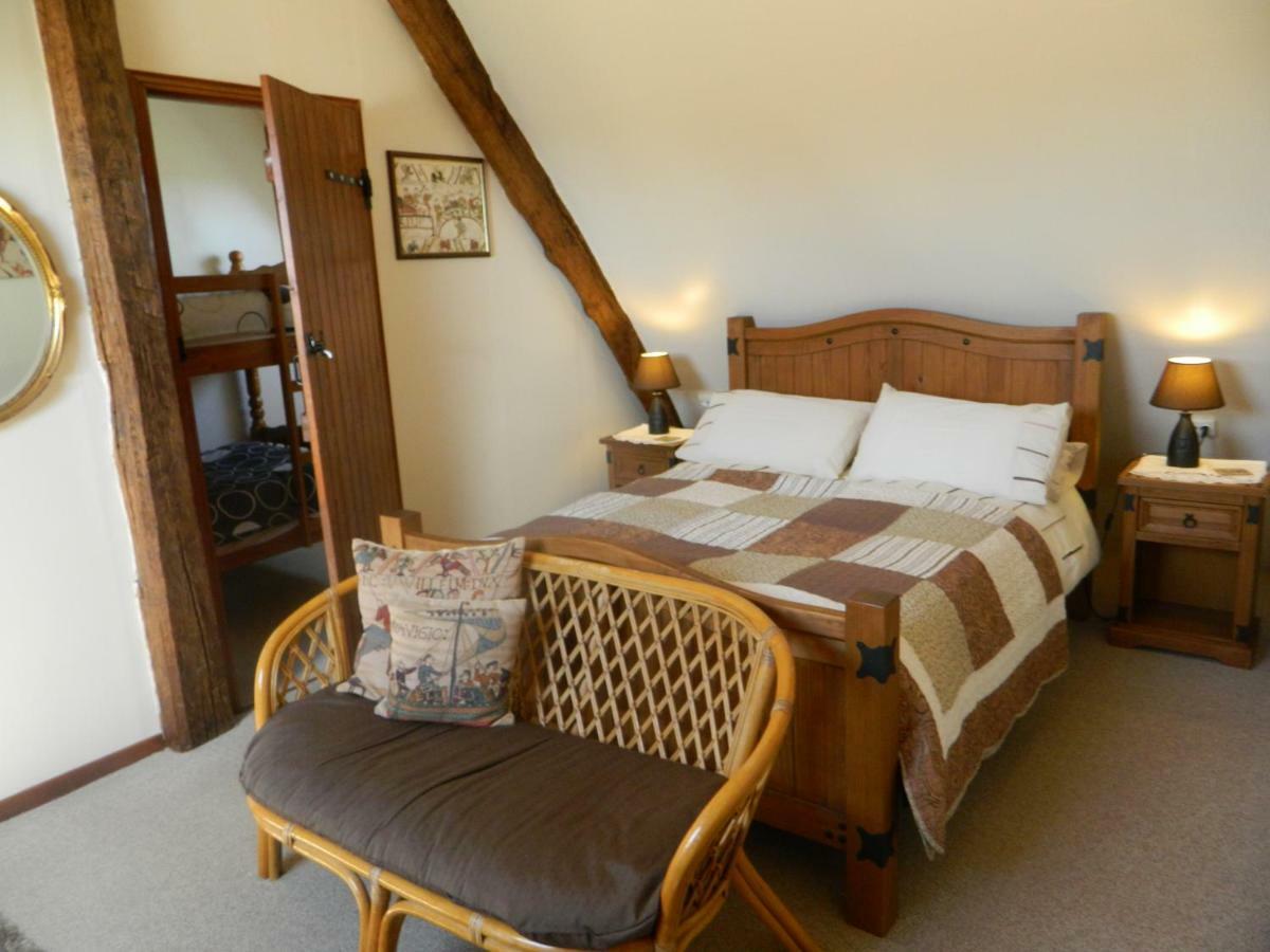 B&B La Seliniere Champ-du-Boult ภายนอก รูปภาพ