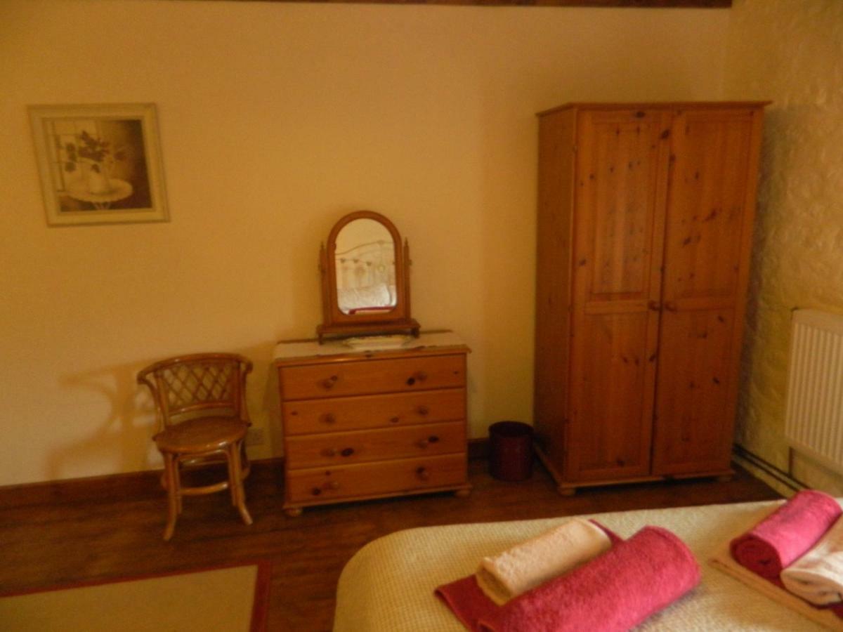 B&B La Seliniere Champ-du-Boult ภายนอก รูปภาพ