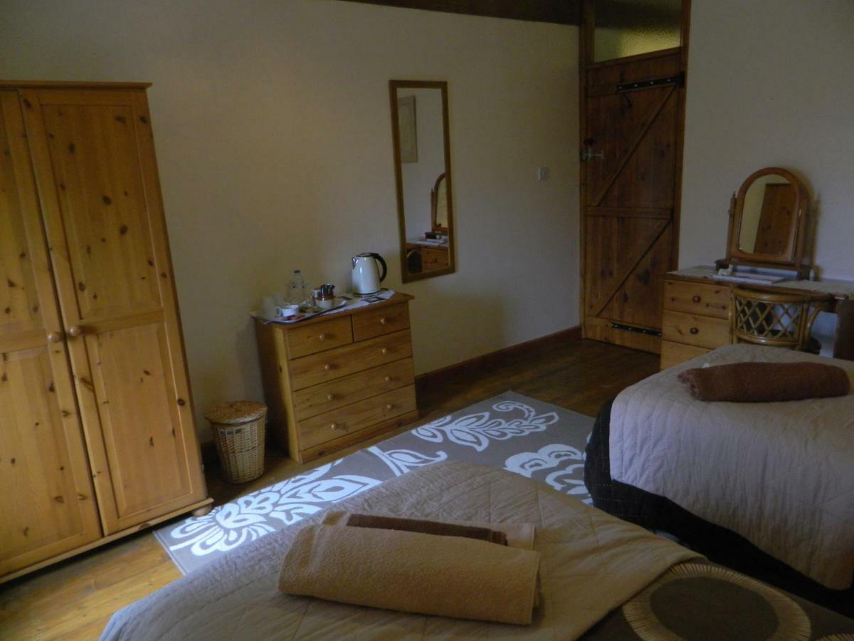 B&B La Seliniere Champ-du-Boult ภายนอก รูปภาพ